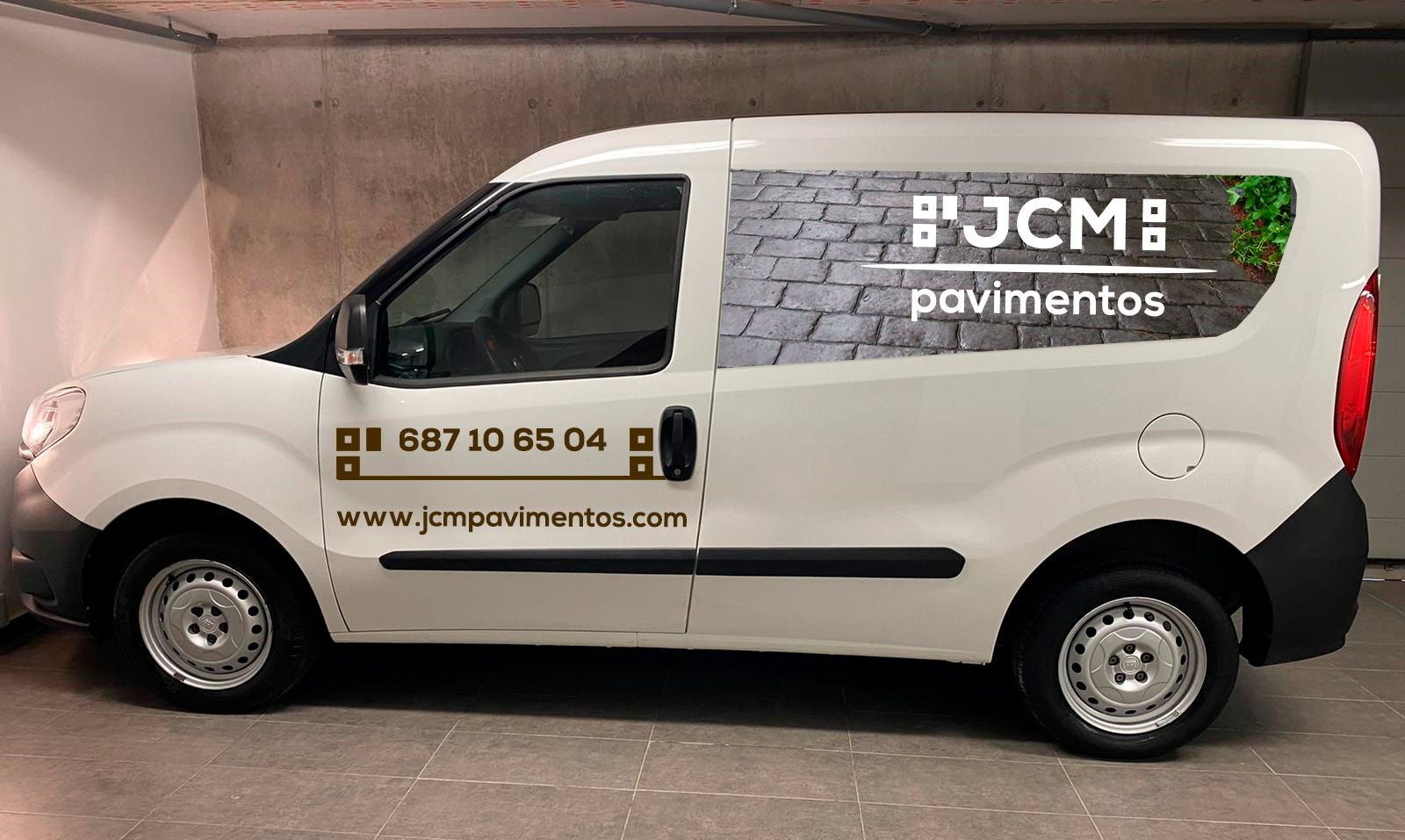 Diseño gráfico – JCM pavimentos rotulación furgoneta